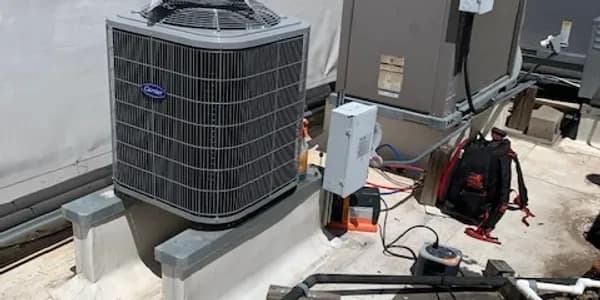 Professional HVAC Servicing and Repairs in Houston